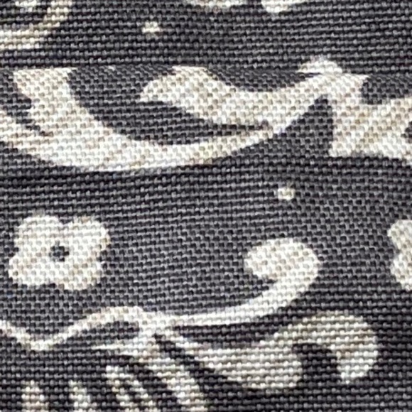Thirty-One (31) in 10th Anniversary Gray Woodblock Floral NWOT - Picture 1 of 6